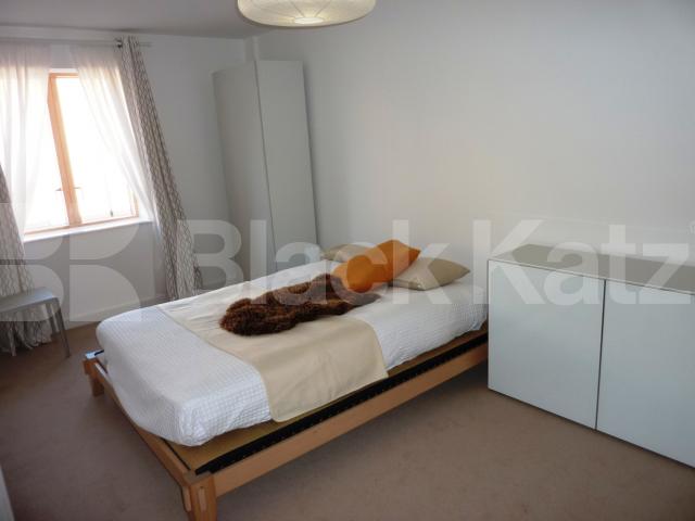 			NEW LUXURY INSTRUCTION!, 2 Bedroom, 1 bath, 1 reception Flat			 Chris Pullen Way, CALEDONIAN ROAD